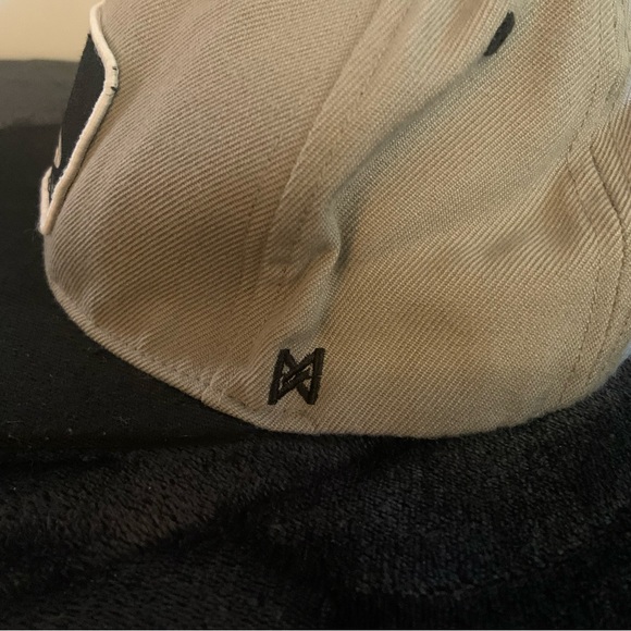 3/20$ Play Station ball cap. - Picture 2 of 4